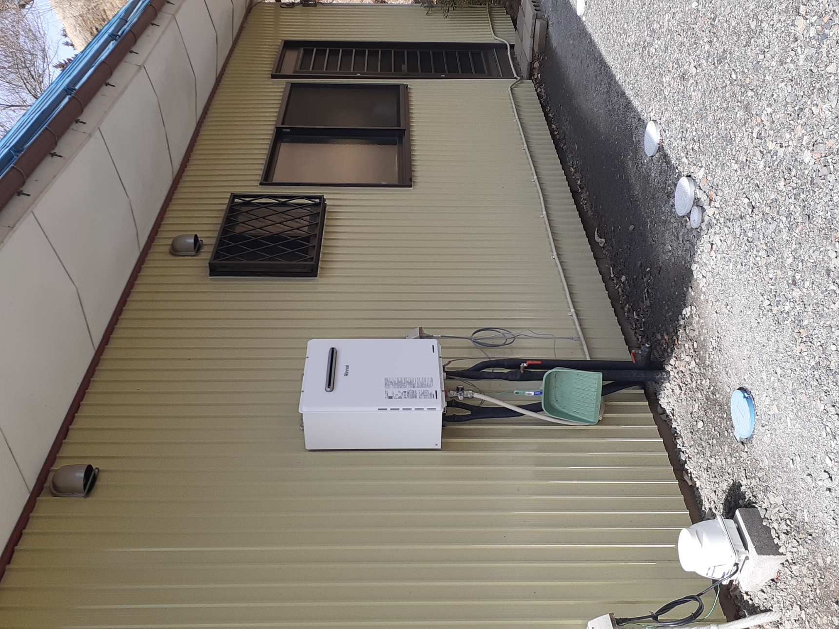 母屋建屋-東側.jpg